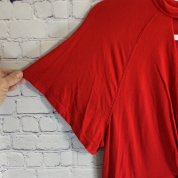 Free People Just a Twist Red Suplice Neckline Top Medium EUC - Picture 8 of 11